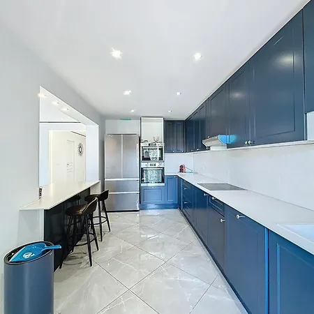 Apartment L'empire