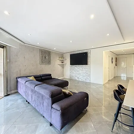 Apartment L'empire